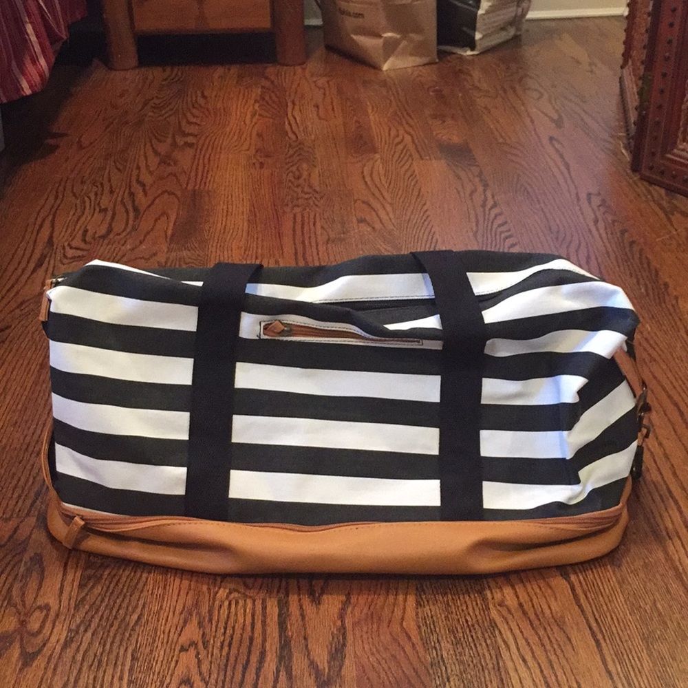 DSW weekend bag